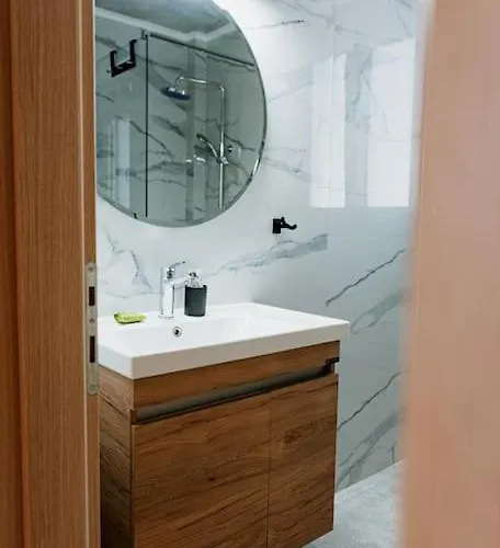 Japandi Iii * Návplio